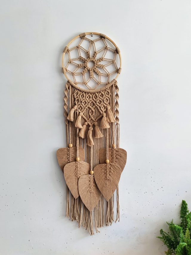 Macrame Leaf & Tassel Dream Catcher